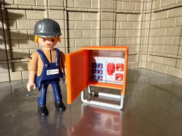 Construction site distributor